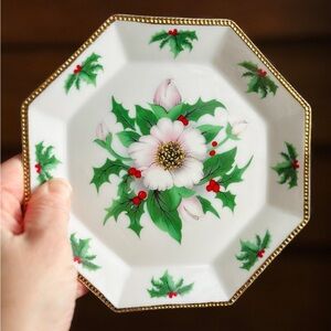 GREEN SALE 🍀 Vintage Christmas trinket dish